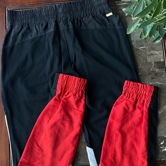 Alala Joggers - Picture 2 of 5